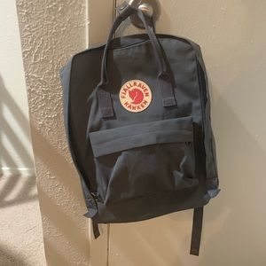Fjällräven Kanken Backpack - Graphite